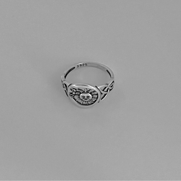 Sterling silver Celtic sun and moon ring, sun ring, moon ring, celtic ring - Picture 8 of 11